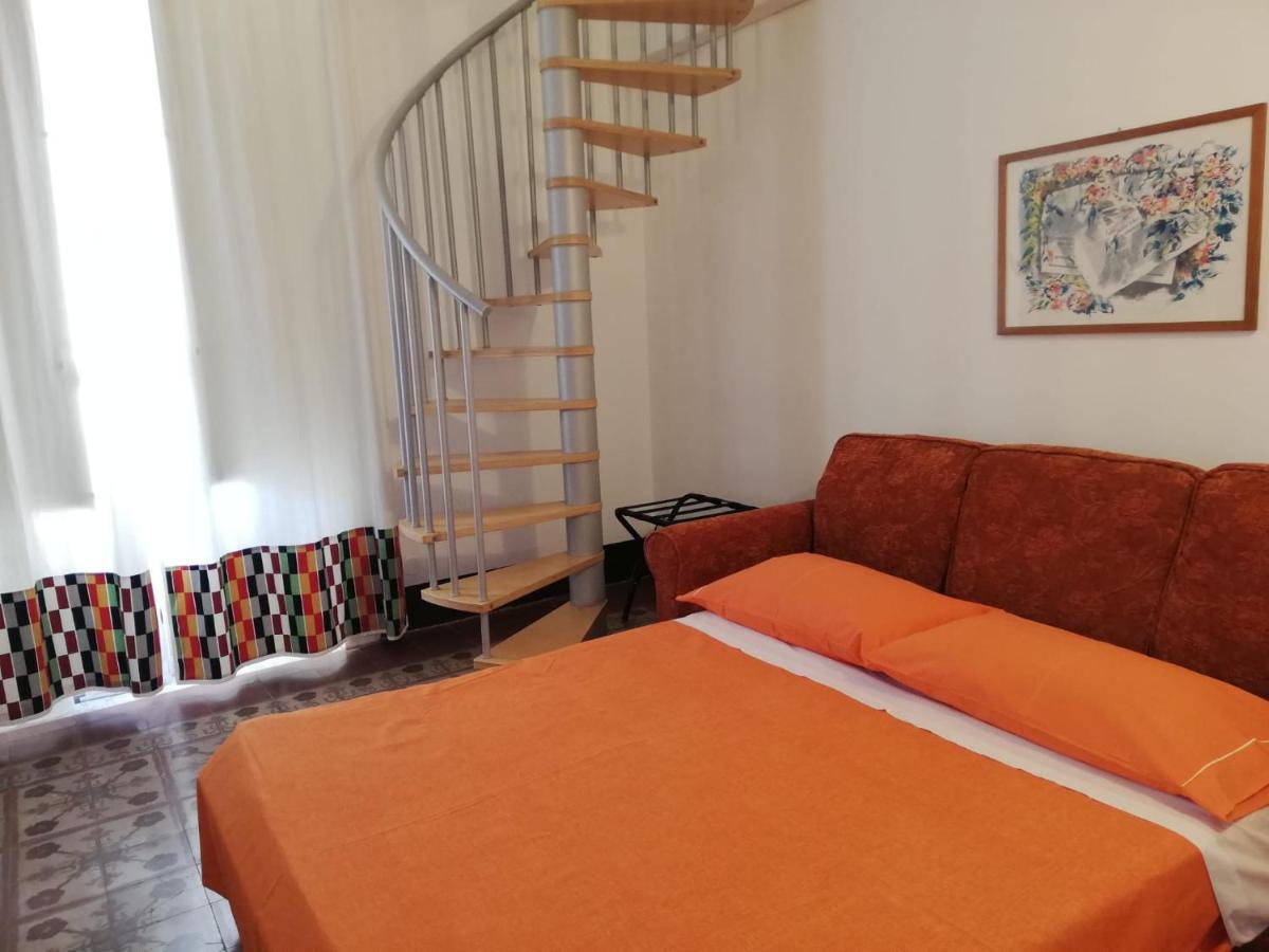 Il Posto Giusto Station Rooms Palermo Bagian luar foto