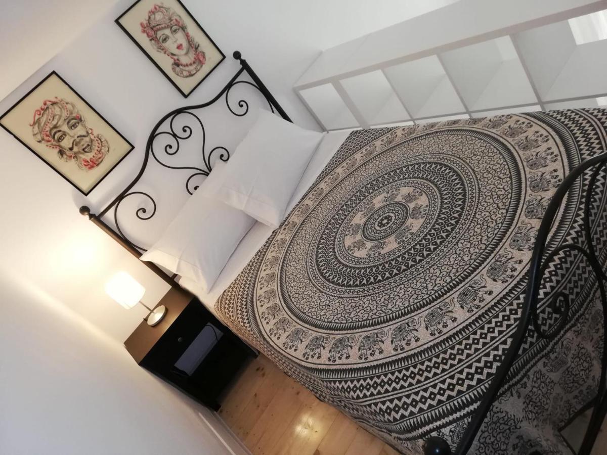 Il Posto Giusto Station Rooms Palermo Bagian luar foto