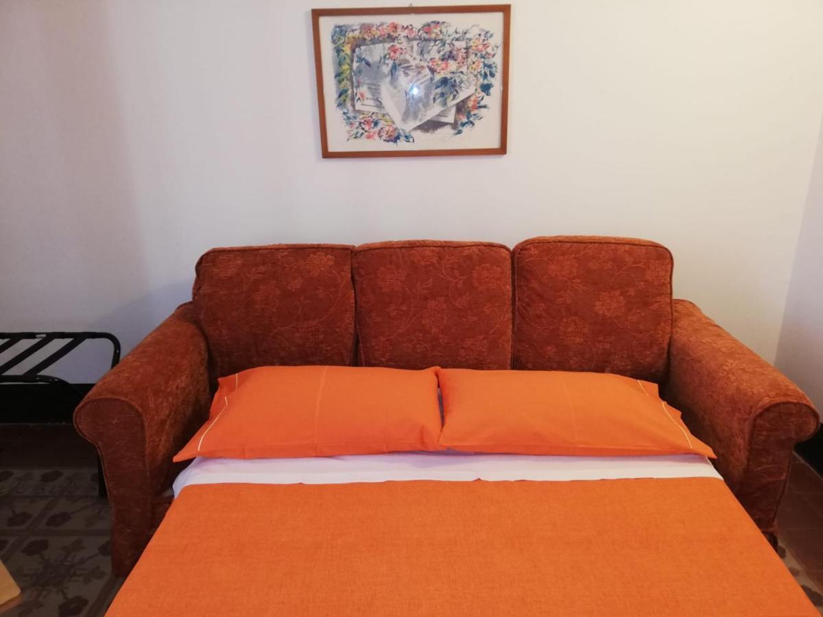 Il Posto Giusto Station Rooms Palermo Bagian luar foto