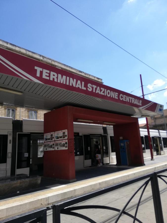 Il Posto Giusto Station Rooms Palermo Bagian luar foto