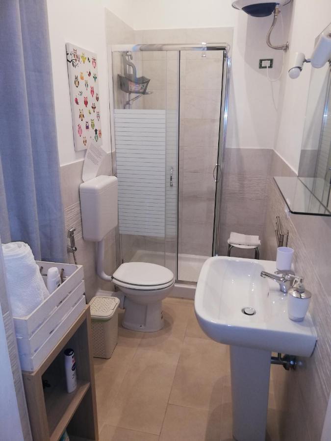 Il Posto Giusto Station Rooms Palermo Bagian luar foto